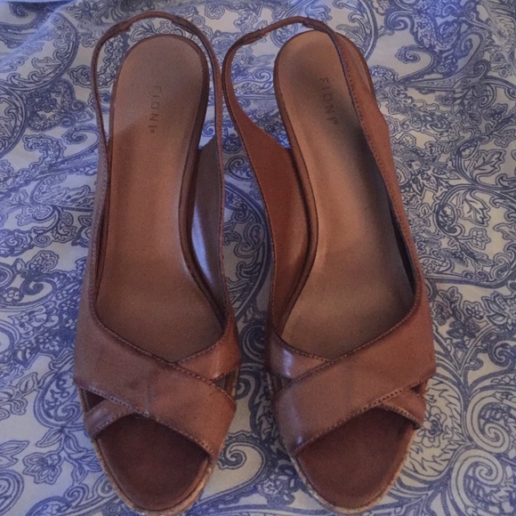 Fioni 4" heels/Neutral in color - Picture 1 of 4