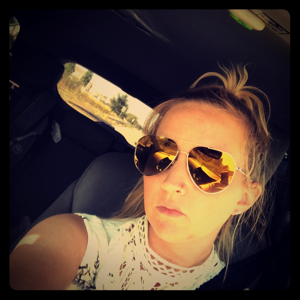 Meet your Posher, Erica