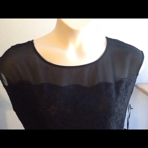 NWT Black Cap Sleeve Lace bodice sheer top - Picture 3 of 4