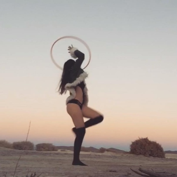 Meet your Posher, Erika - Picture 1 of 1