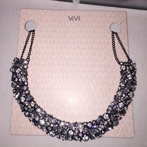 Vivi crystal necklace sparkly nwt