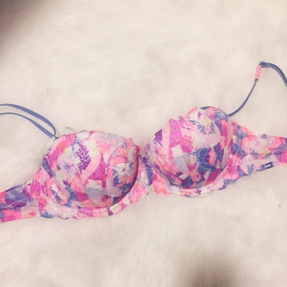 Never worn PINK Victoria's Secret Push-up Bra💕✨