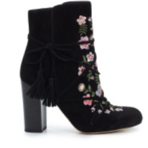 Floral booties - Picture 3 of 4