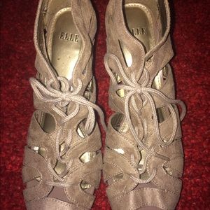 Elle lace up heels
