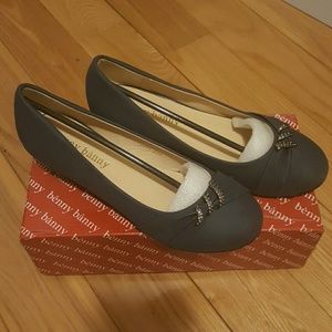 New in box navy blue low wedges