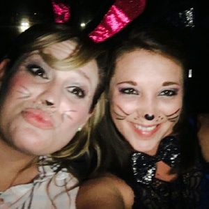 Meet your Posher, Crystal