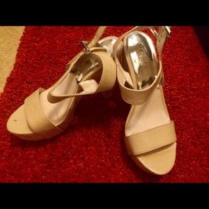 Micheal kors heels