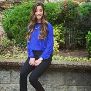 Meet your Posher, Leslie