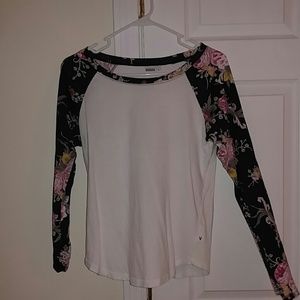 Venley - Wendy, women's long sleeve w/ floral