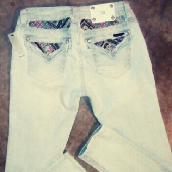 SOLD. NWT Miss Me - Picture 2 of 3