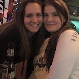 Meet your Posher, Leslie