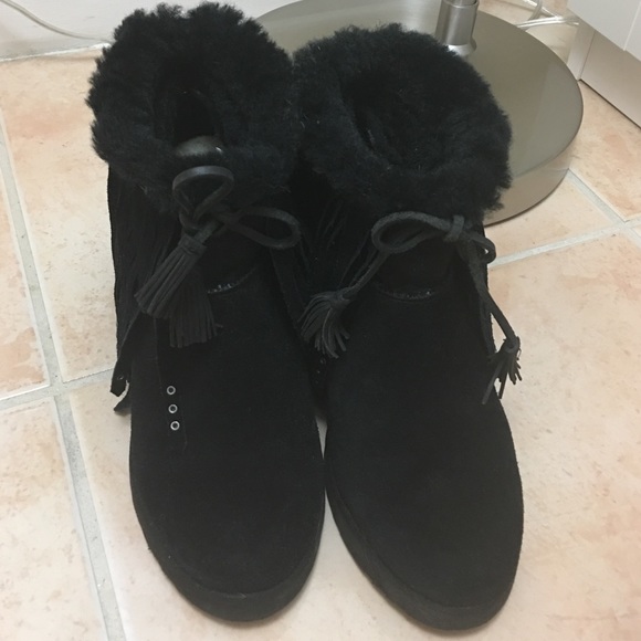 Kookaburra Women's Boots by UGG