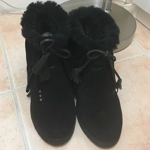 Kookaburra Women's Boots by UGG