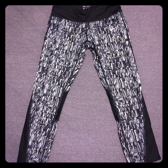Nike Compression Capris