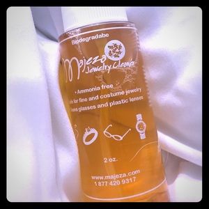 Majeza jewelry cleaner