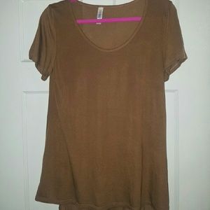 Lularoe classic tee