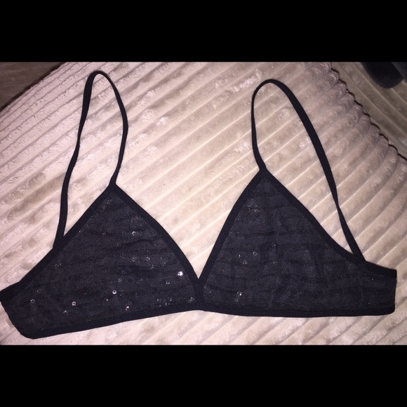 Chan luu sequins, sheer lace, black bra