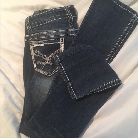 Amethyst straight legged jeans. - Picture 2 of 4