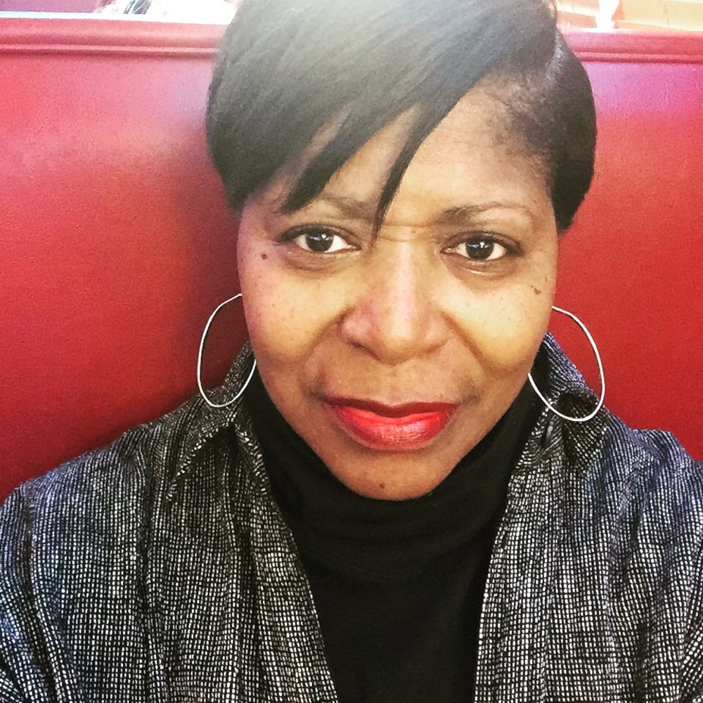 Meet your Posher, Mae