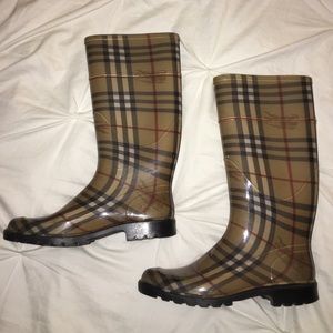 AUTHENTIC Burberry Rainboots