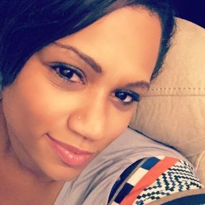 Meet your Posher, Najah