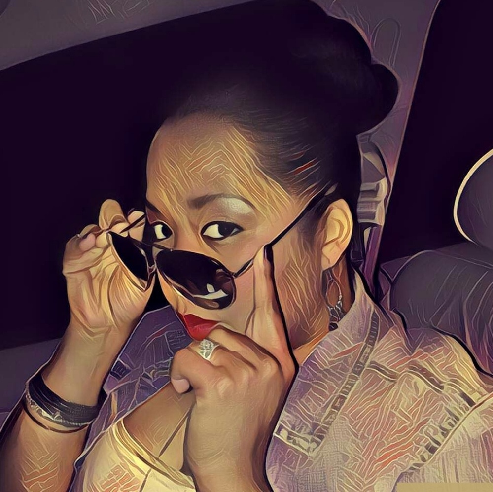 Meet your Posher, Julia