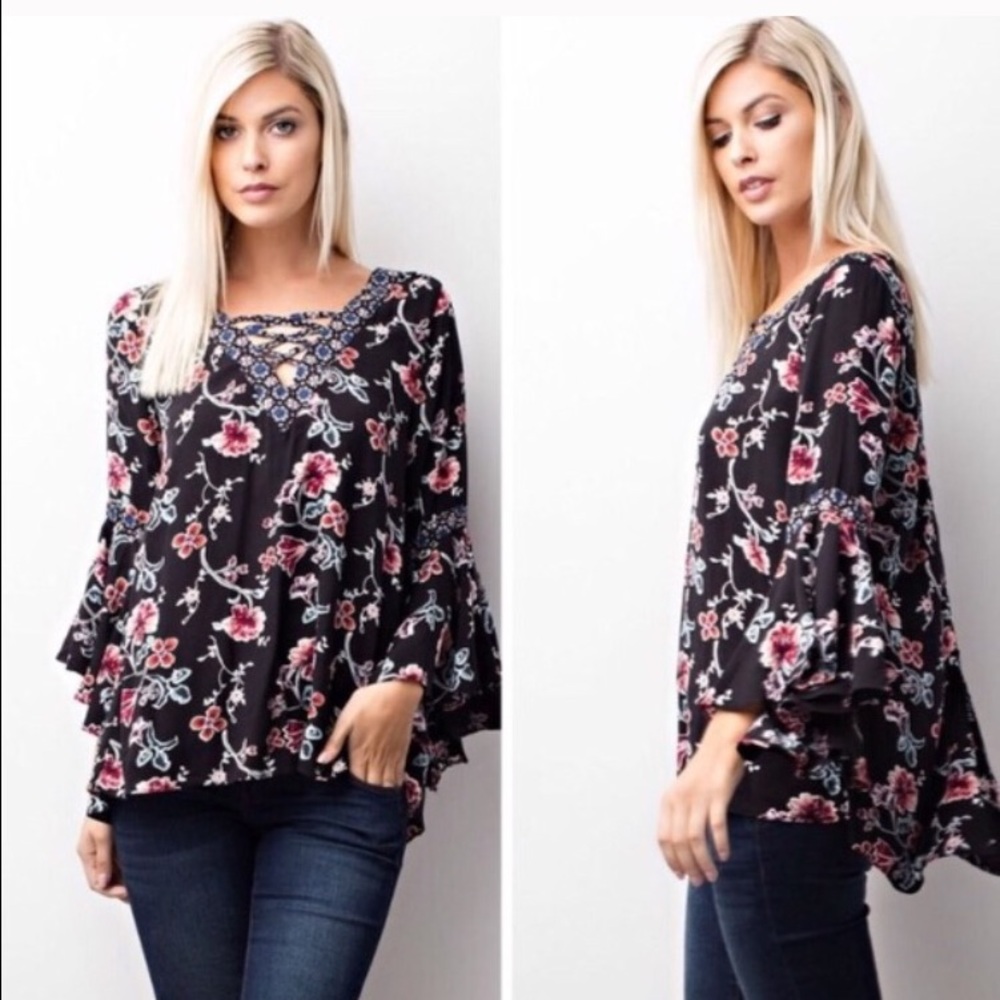 contrast criss cross trumpet sleeve top FLASH SALE - Picture 3 of 3