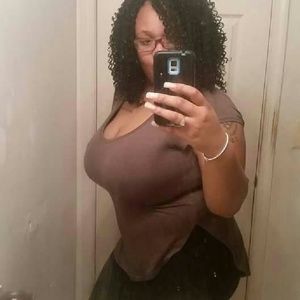 Meet your Posher, Macy