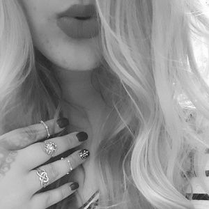 Meet your Posher, Bailey