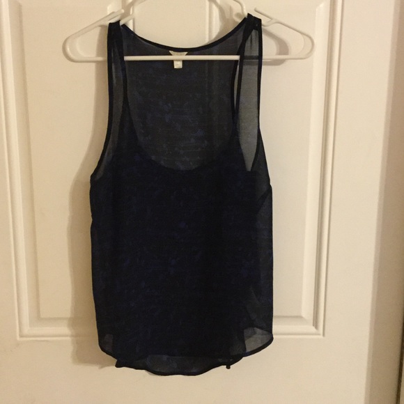 Sleeve less blouse
