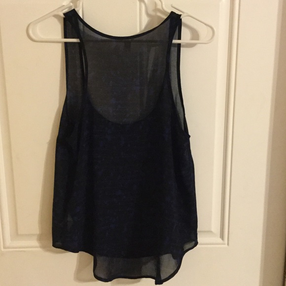 Sleeve less blouse - Picture 2 of 3