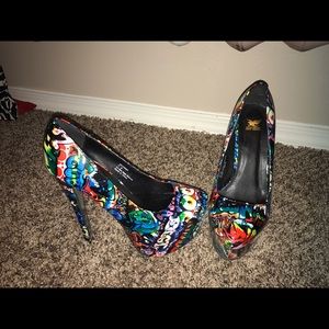 Graffiti Stilettos