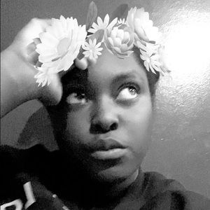 Meet your Posher, Macy