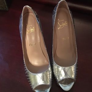 Louboutin shoes 👠