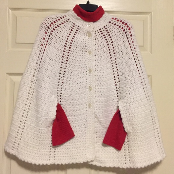 🎉HP🎉 2/20 🌺Vintage handmade poncho🌺 - Picture 1 of 4