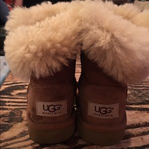 Kid Uggs Size 9