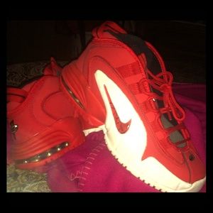 Penny's (red&white)