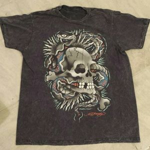 Ed Hardy graphic tshirt