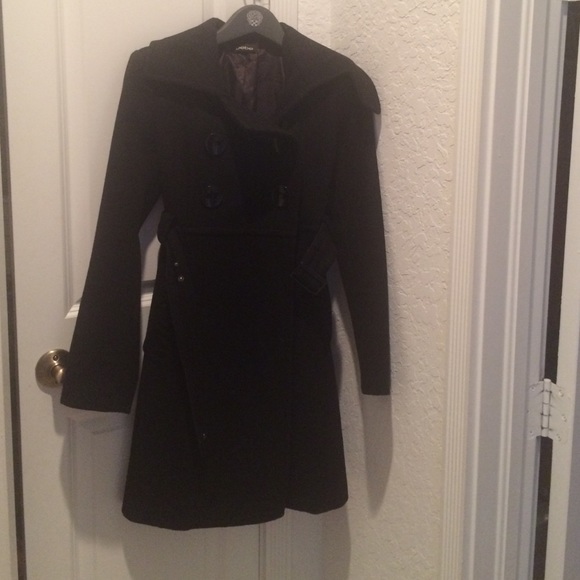 bebe Jackets & Blazers - Fully lined Winter coat with buttons and belt 💕