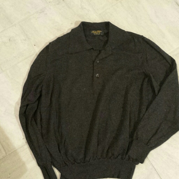 Brooks Brothers size medium merino wool sweater