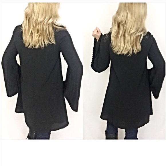 Beautiful Bell Sleeve Lace Tunic Dress LBD Sold - Picture 2 of 4