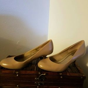 Women Pump. Comfort plus by Prediction