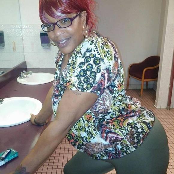 Meet your Posher, Angela - Picture 1 of 1