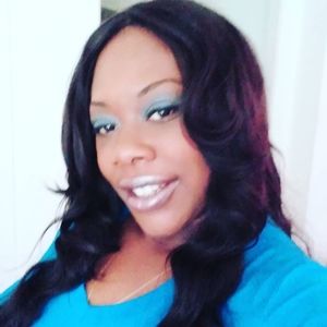 Meet your Posher, Leslie