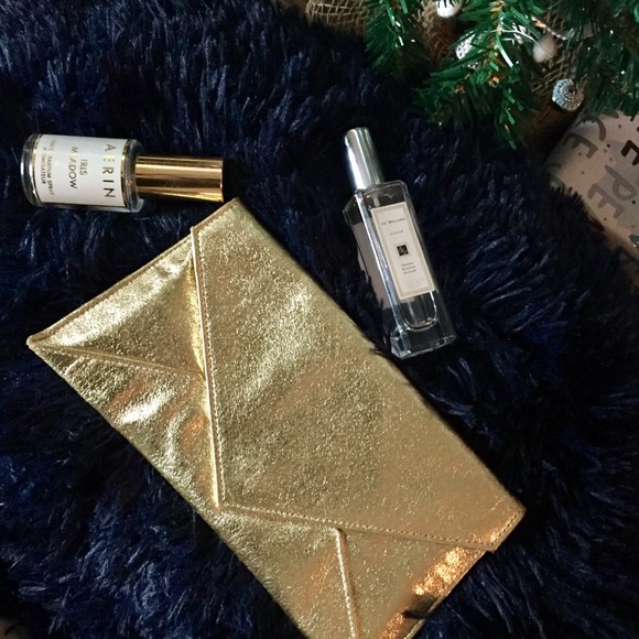 Handbags - Small Gold Envelope Clutch // Holiday ✨Date purse Handbags - Small Gold Envelope Clutch // Holiday ✨Date purse