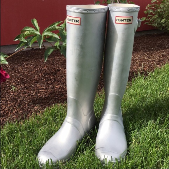 Tall hunter boots