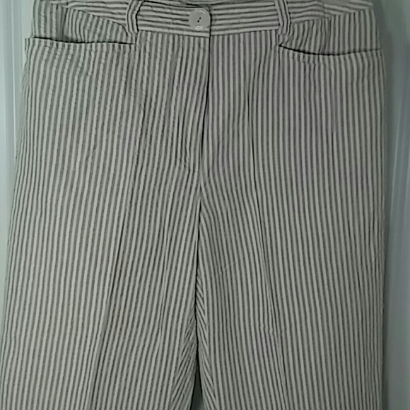 Evan Picone Capris Size 6 - Picture 2 of 4