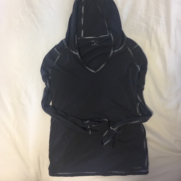 CALVIN KLEIN long-sleeved workout top