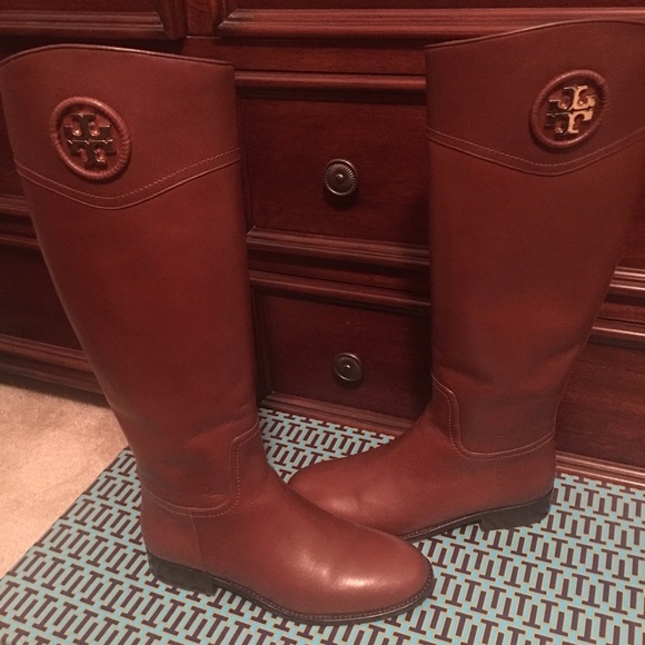 Tory Burch boots - Picture 2 of 2