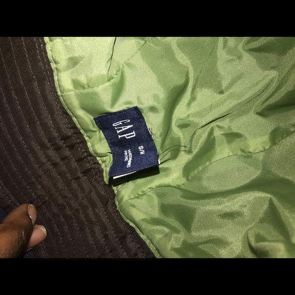 Gap - Picture 3 of 3